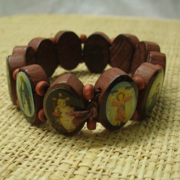 Handmade Wood Religious Pictures Bracelet - Picture 5 of 16